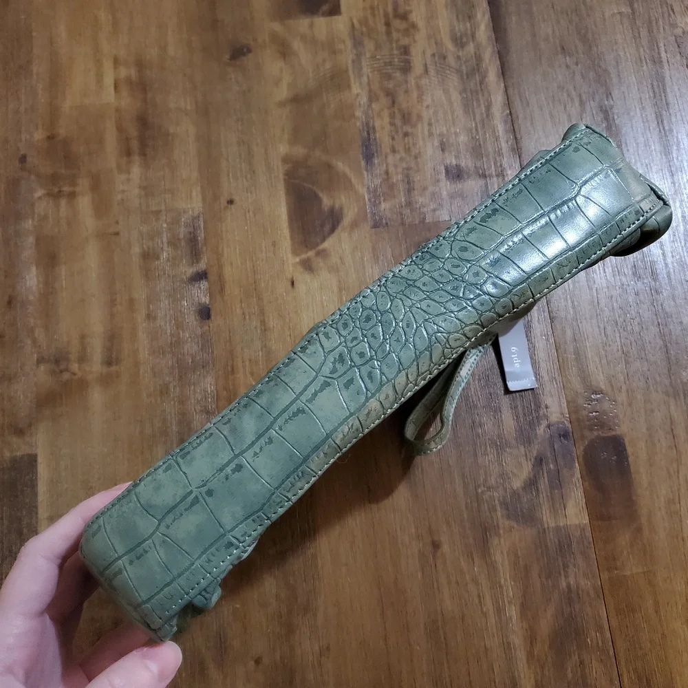 NWT Women's Apt 9 Sage Green Faux Croc Embossed Clutch / Purse - Western / Boho